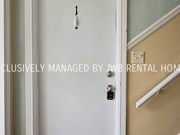 4th image of 3126 Belden St APT 1
