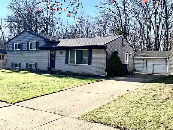 3rd image of 7223 Cranbrook Dr
