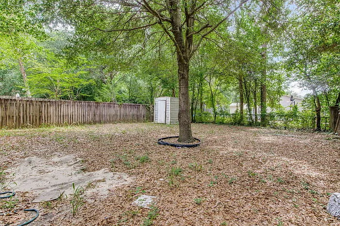 6240 Lanier Dr — Photo 3