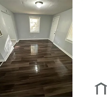 917 W 30th St — Photo 2