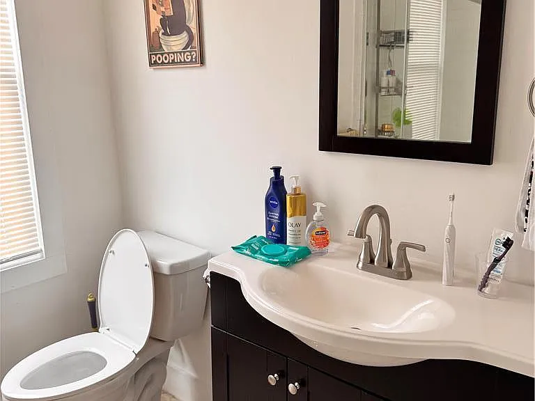 601 Northampton St #401 — Photo 11