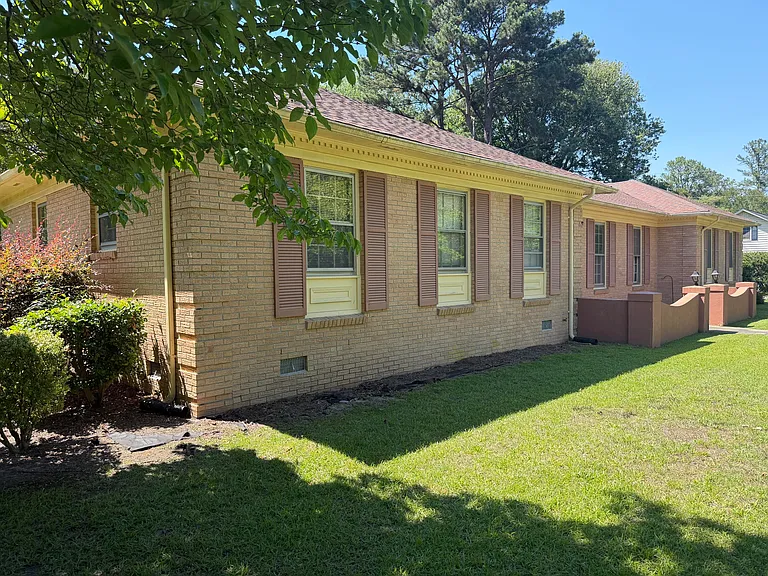50 Aubrey Cir — Photo 2