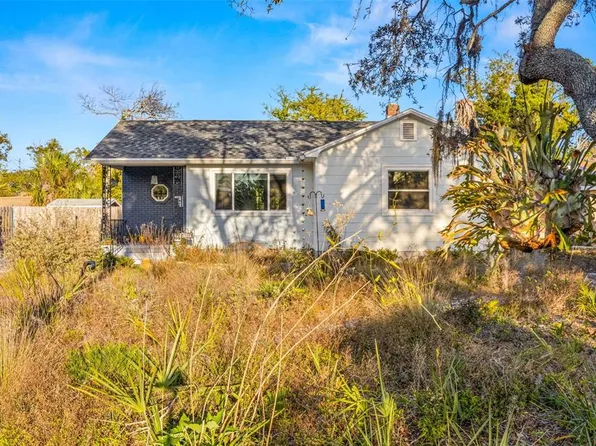 948 Alcazar Way S, Saint Petersburg, FL 33705