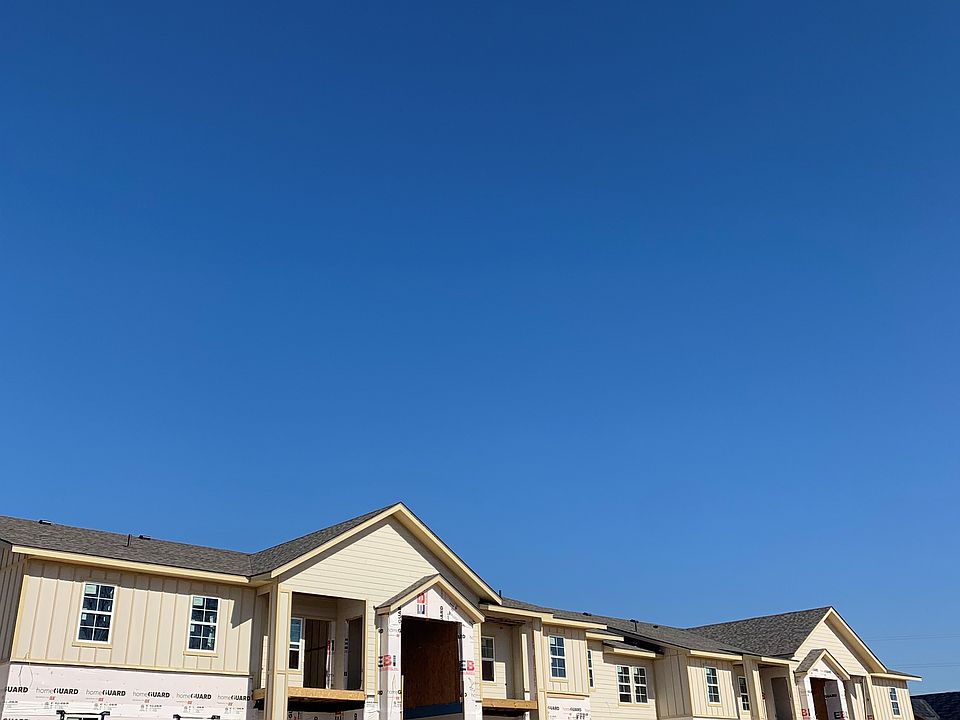 2nd image of 60 Lindenwoods Dr #0