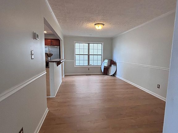 4th image of 11010 Symington Cir