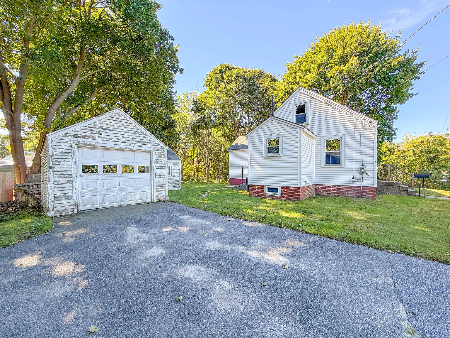 3 bed, 1068 sqft, $2,000 — Photo 3