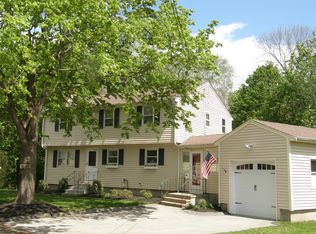 15 Marshall Rd, Hingham, MA 02043