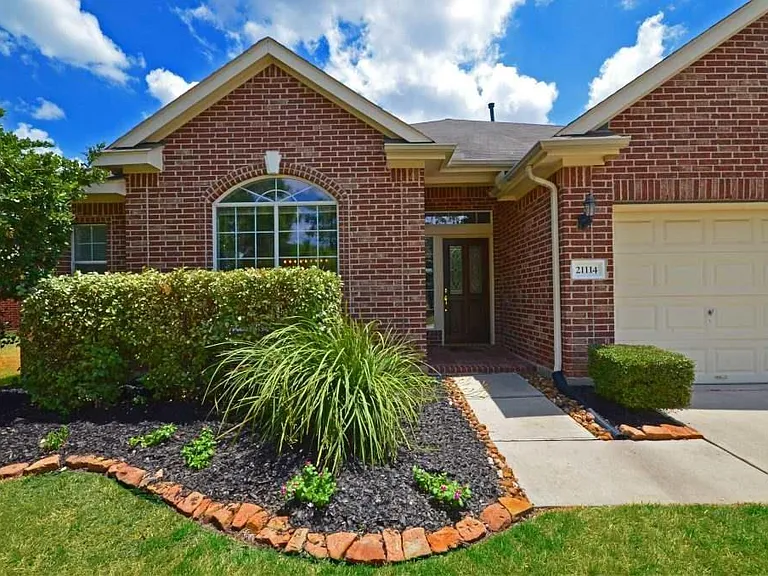 21114 Albany Park Ln — Photo 1