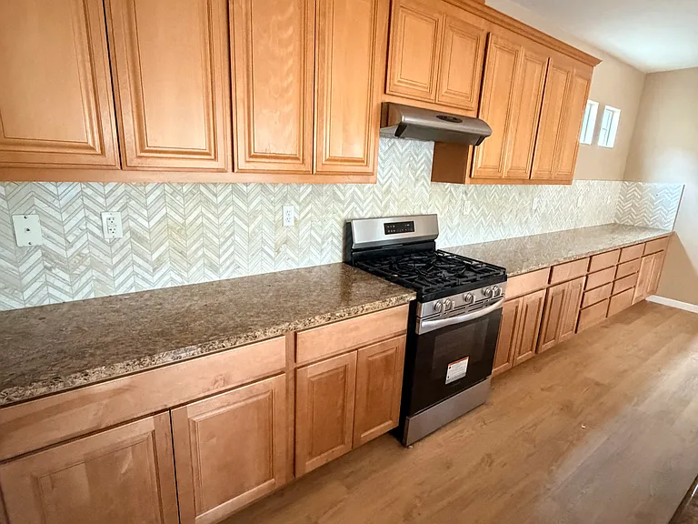 702 N San Marcos Dr — Photo 34