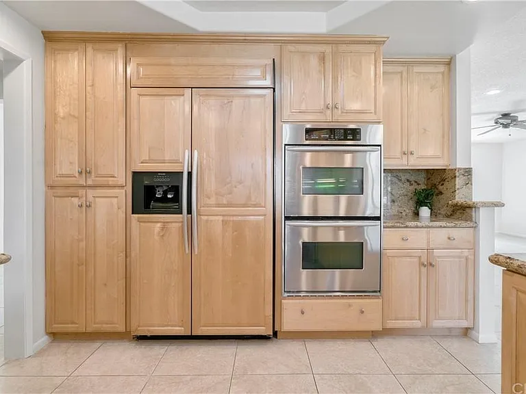 5070 Chapala Dr — Photo 4