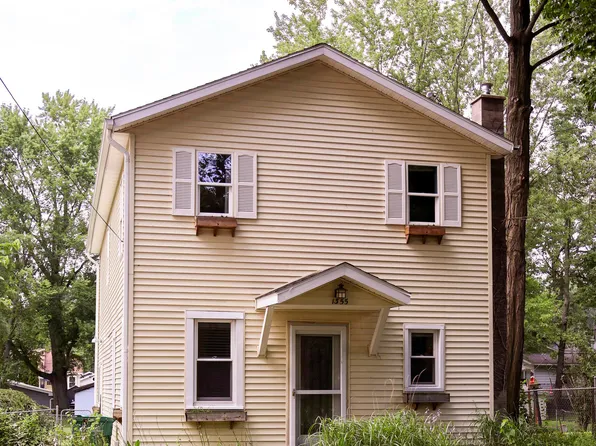 1355 Middle Ln, Battle Creek, MI 49014