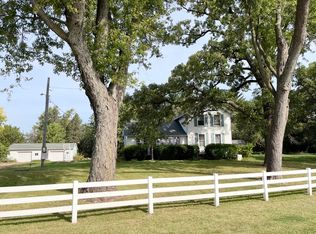 4009 McCauley Rd, Woodstock, IL 60098