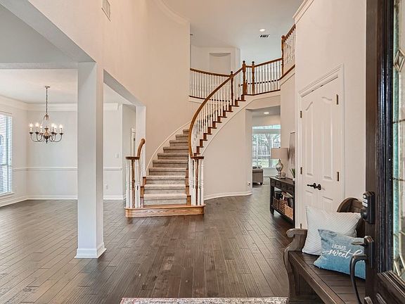 5th image of 1342 River Forest Dr