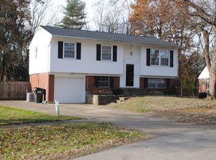 2006 Meadowgate Ln, Louisville, KY