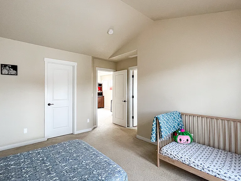 206 SW Marsuda Ter — Photo 22