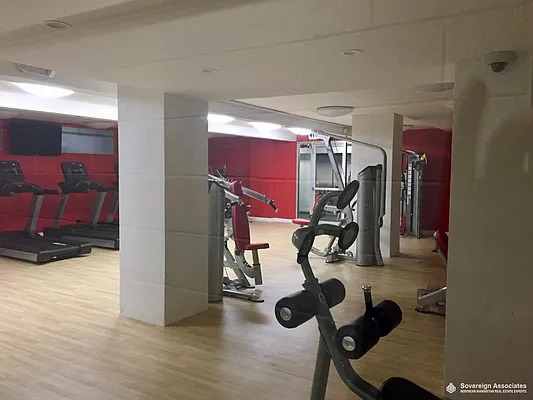 Rented by Sovereign Associates | media 21