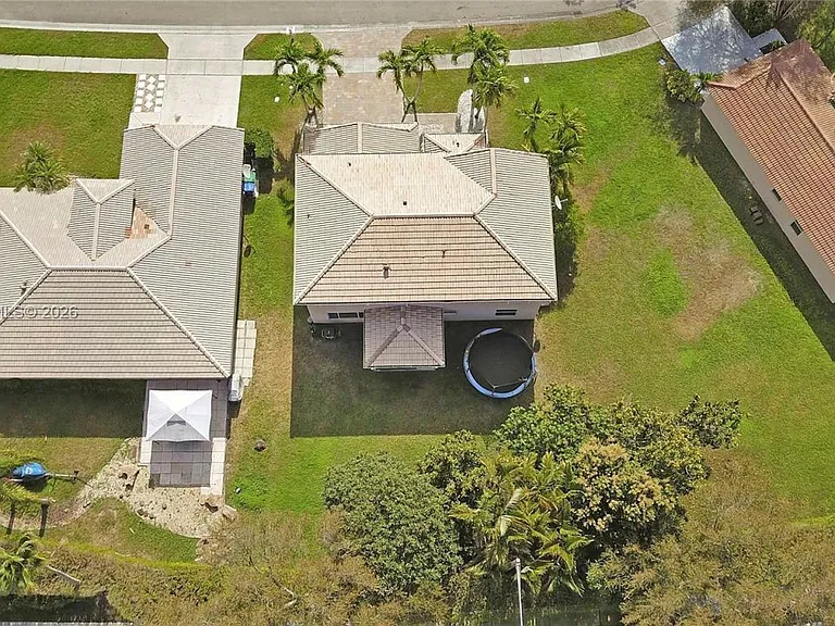 2232 SW 120th Ave — Photo 32