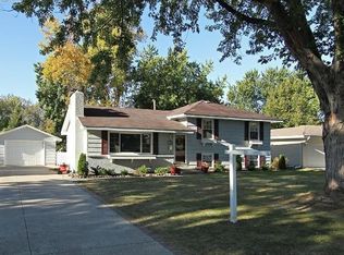 8618 Rich Rd, Bloomington, MN 55437