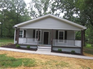 110 Spur Rd, Greensboro, NC 27406