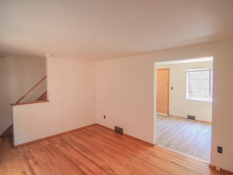 419 Franklin Ave #B — Photo 4