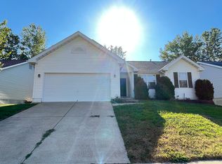 12126 Glenpark Dr, Maryland Heights, MO 63043