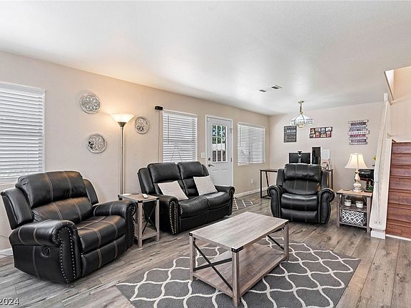 5th image of 9177 Sparklewood Ct