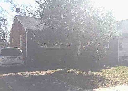2nd image of 130 E 10th Ave