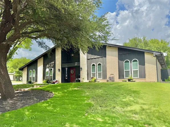 437 Pecan Dr, Aledo, TX 76008