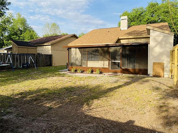 3rd image of 4609 Summerwind Ct