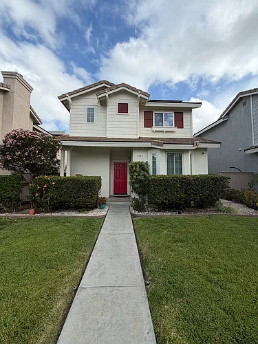 1505 Fieldbrook St Photo 1