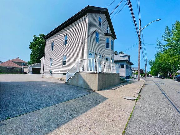 2nd image of 94-96 Anthony St
