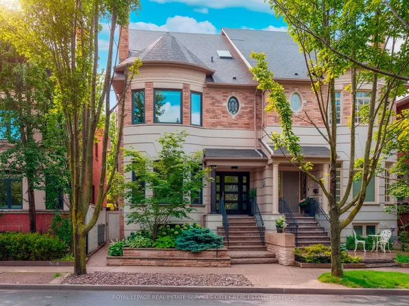 46 Mathersfield Dr, Toronto, ON M4W 3W5