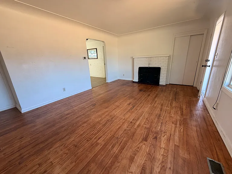 2815 Sedona Ave NE — Photo 7