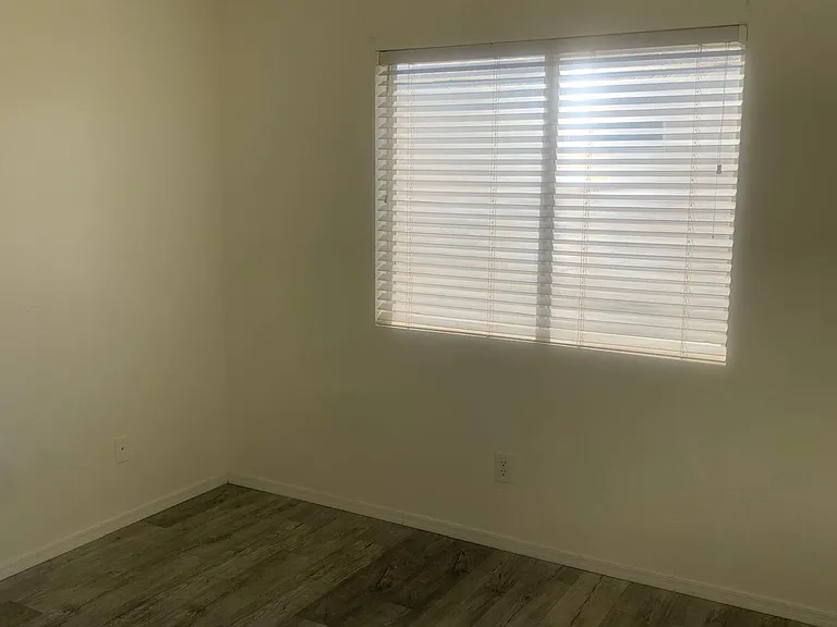 5147 W Fulton St — Photo 5