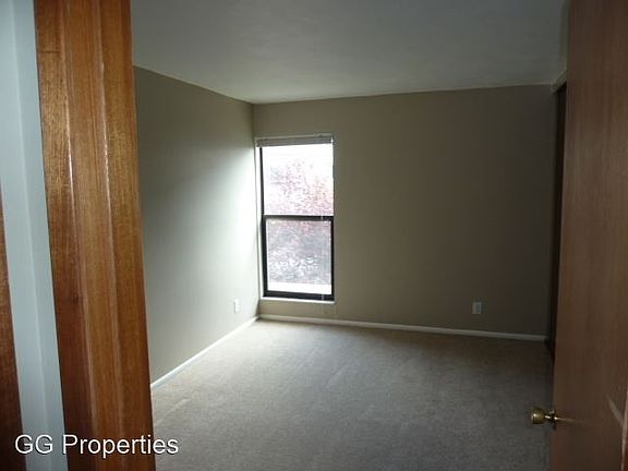 4th image of 5209 Russell Ave NW APT 203
