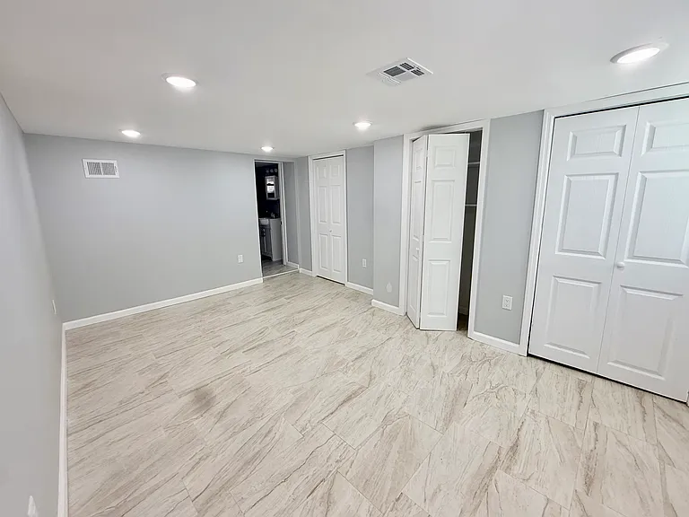 13 Roosevelt Ave #A — Photo 22