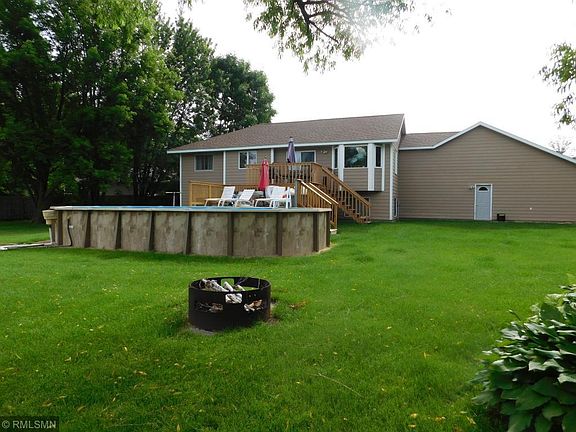 4th image of 516 Aspen Ct W