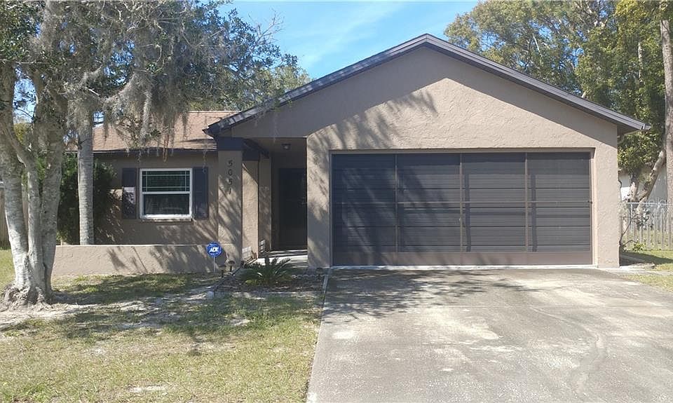2nd image of 5051 Doefield Ln