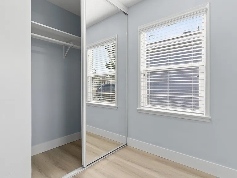 815 Wakefield Ave — Photo 13