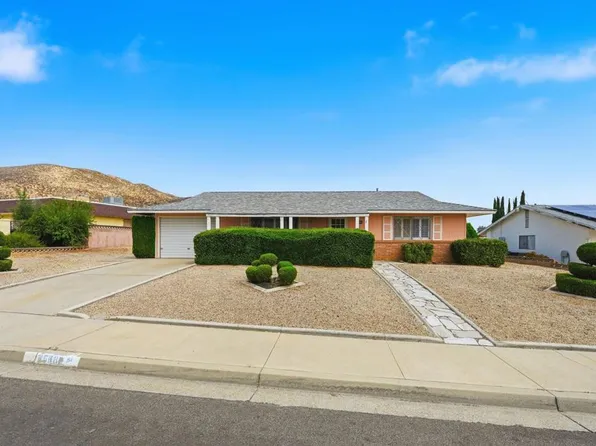 25680 Hartwick Rd, Sun City, CA 92586