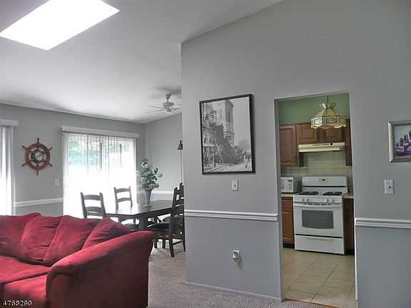 3rd image of 404 Spruce Hills Dr #404