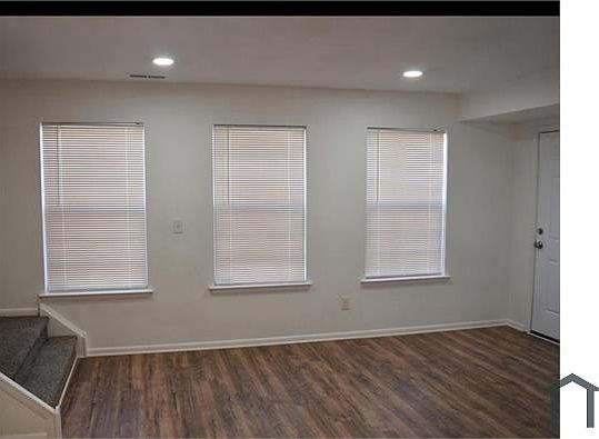 1st image of 303 Chapel St #1