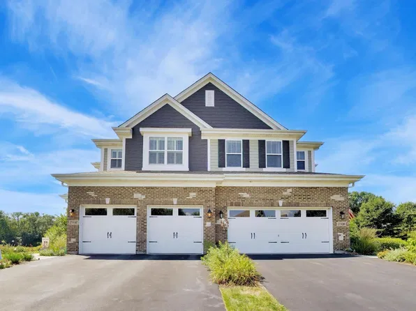 27W187 Breme Dr, Warrenville, IL 60555