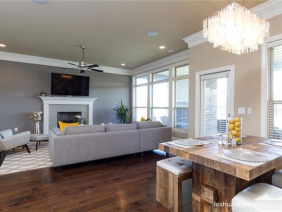 4th image of 2394 Riverfront Ln