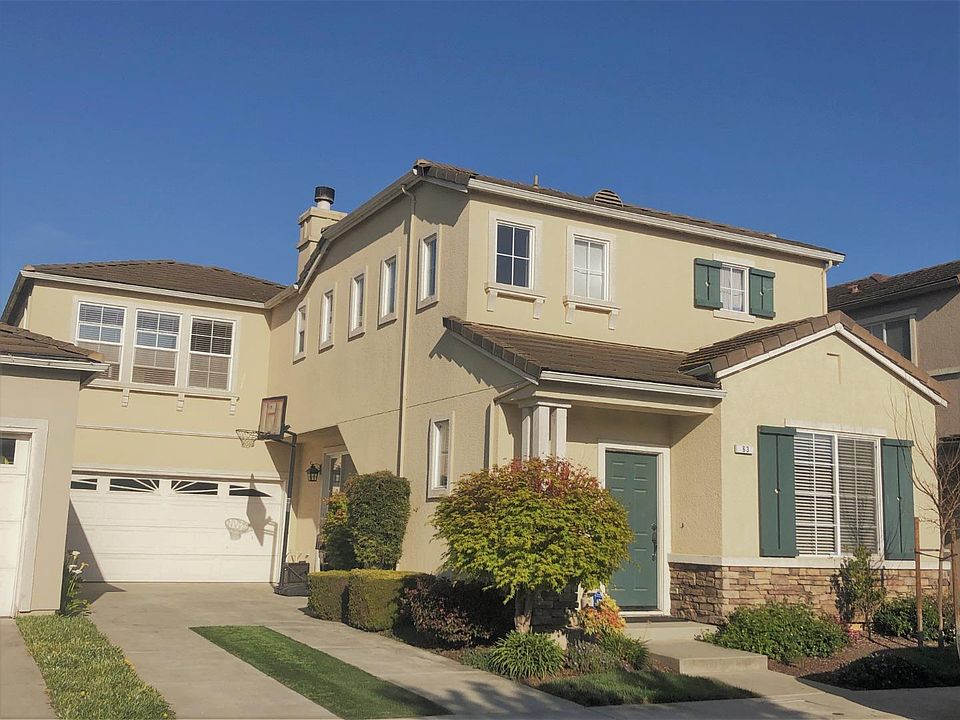 1st image of 63 Paseo Dr
