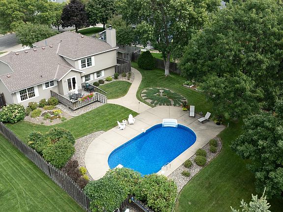 2nd image of 2508 Colony Dr