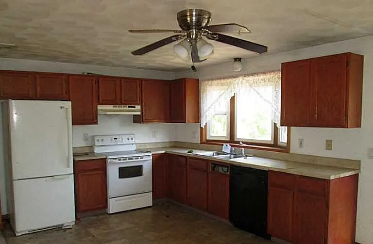 513 Tidewater Dr — Photo 5