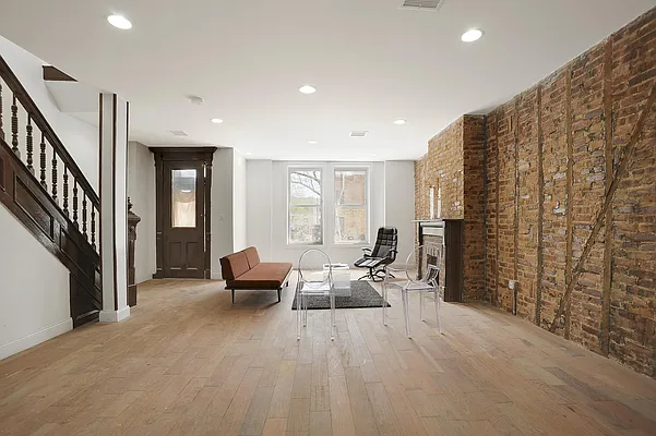 Sold by Corcoran | media 6