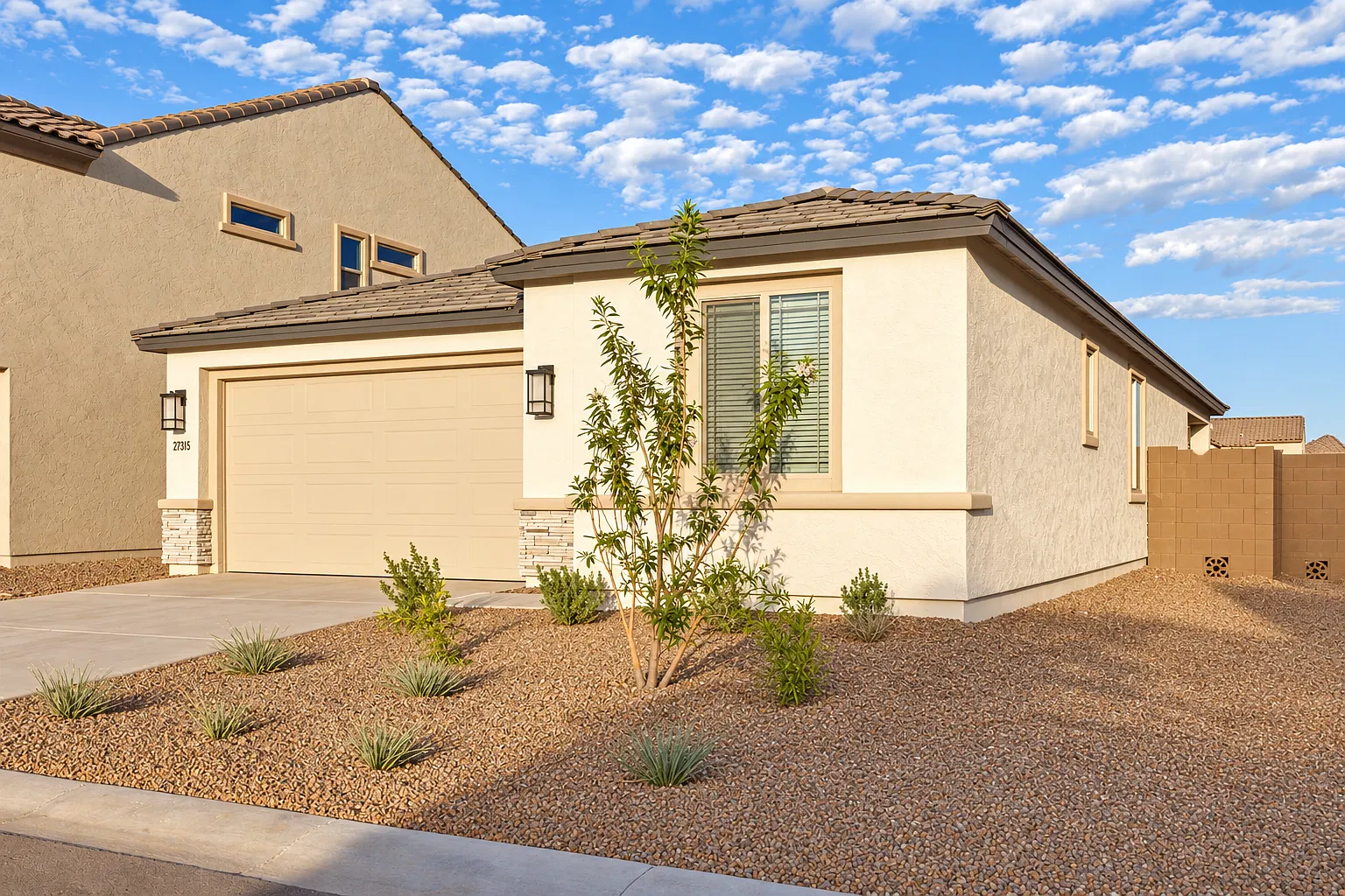 3 bed, 1557 sqft, $2,295 — Photo 2
