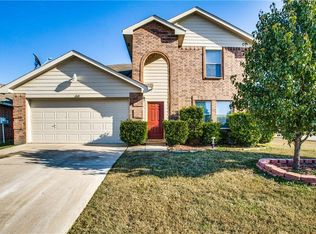 6840 Valley Creek Dr, Fort Worth, TX 76179
